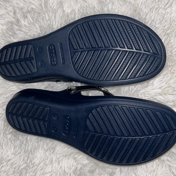 Crocs - Picture 5 of 11